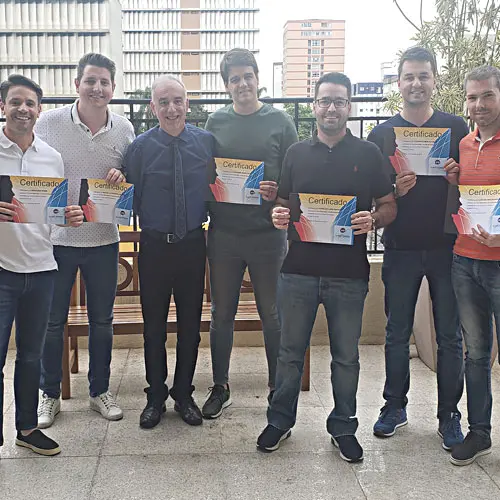 alunos-pequenos-grupos