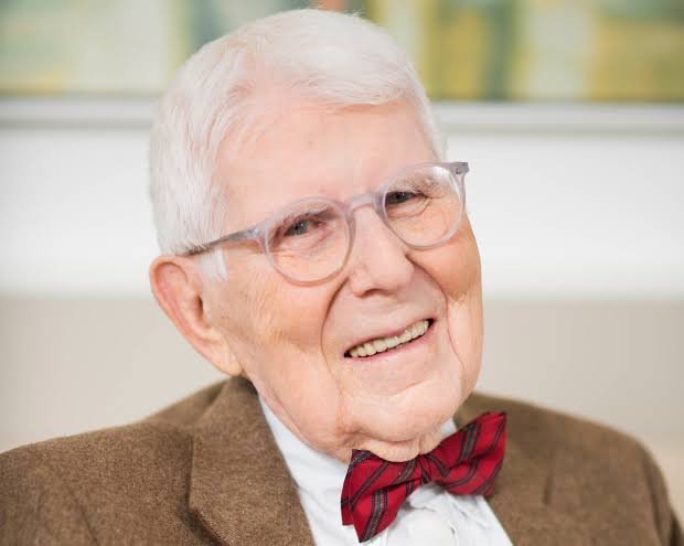 Desvendando as Raízes, Pilares e Aplicação Clínica da Terapia Cognitivo-Comportamental (TCC)